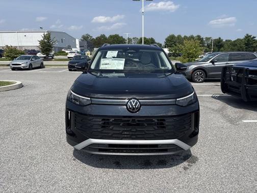 2025 Volkswagen Tiguan SE