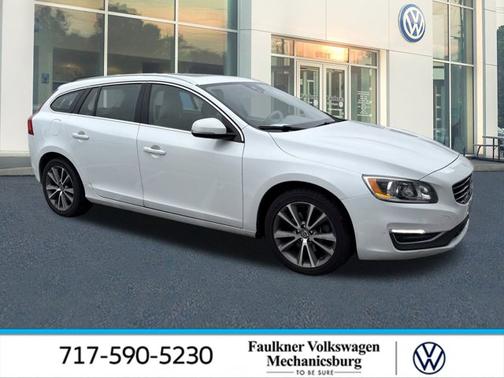 2015 Volvo V60 T5 Drive-E Premier Plus