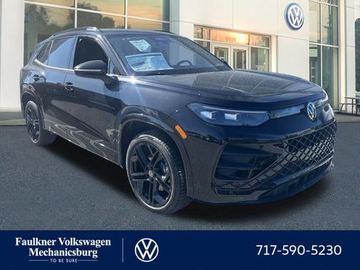 2025 Volkswagen Tiguan SE R-Line Black