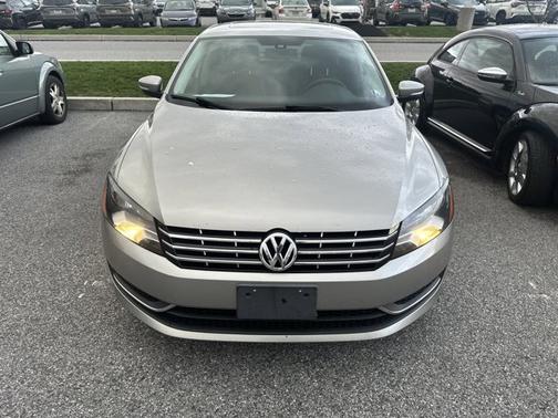 2014 Volkswagen Passat 2.0L TDI DSG SE w/Sunroof