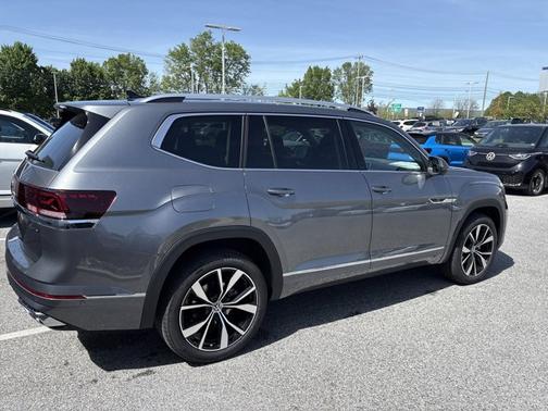 2025 Volkswagen Atlas 2.0T SEL Premium R-Line