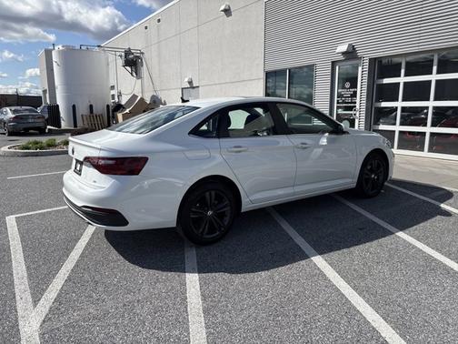 2024 Volkswagen Jetta SE