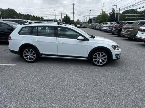 2017 Volkswagen Golf Alltrack