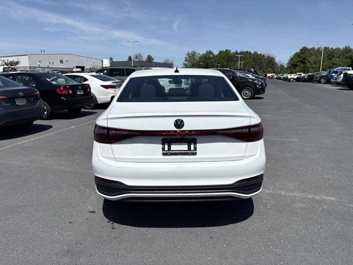 2025 Volkswagen Jetta Sport