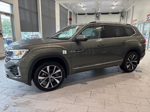 2025 Volkswagen Atlas 2.0T SEL Premium R-Line