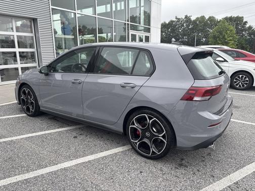 2025 Volkswagen Golf GTI Autobahn