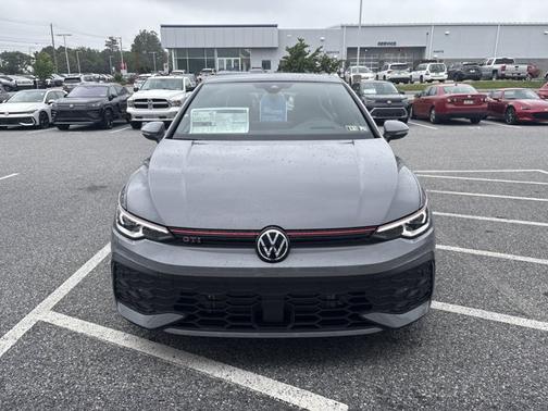 2025 Volkswagen Golf GTI Autobahn