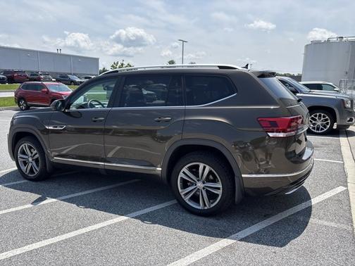 2019 Volkswagen Atlas 3.6L V6 SE w/Technology R-Line