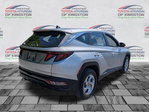 Silver 2024 Hyundai TUCSON SE