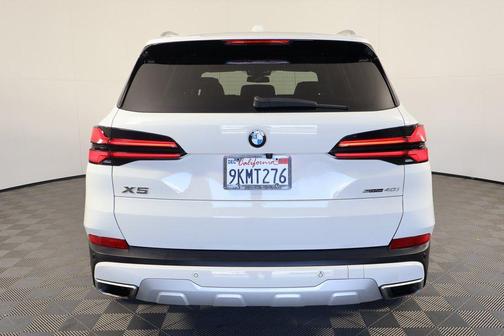 Alpine White 2024 BMW X5 sDrive40i