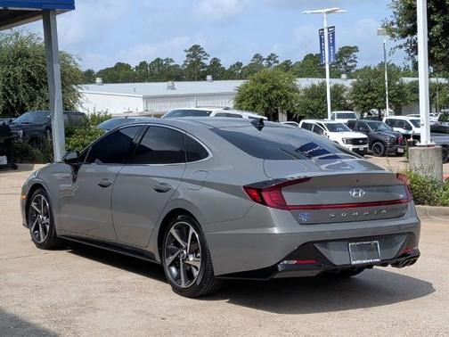 Gray 2022 Hyundai SONATA SEL PLUS