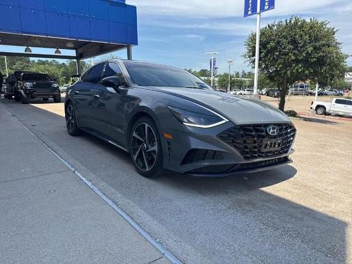 Gray 2022 Hyundai SONATA SEL PLUS