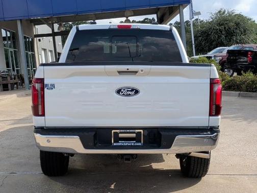 STAR WHITE METALLIC TRICOAT 2024 Ford F-150 LARIAT