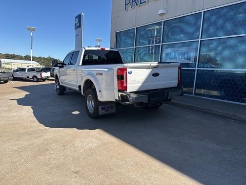 2025 Ford F-350 LARIAT SUPER DUTY