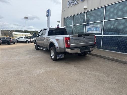 2022 Ford F-350 LARIAT SUPER DUTY