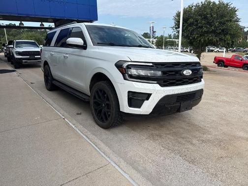 OXFORD WHITE 2023 Ford Expedition XLT