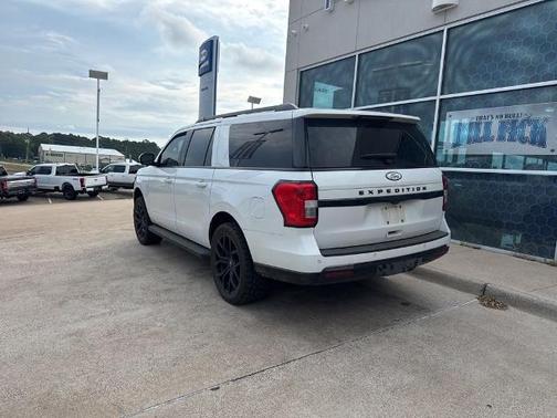 OXFORD WHITE 2023 Ford Expedition XLT