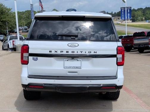 OXFORD WHITE 2023 Ford Expedition XLT