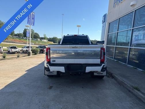 STAR WHITE 2026 Ford F-350 PLATINUM