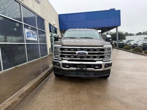 2023 Ford F-350 LARIAT SUPER DUTY