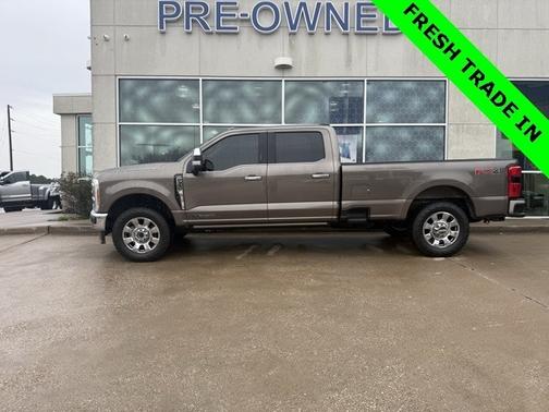 2023 Ford F-350 LARIAT SUPER DUTY