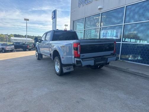 2026 Ford F-450 PLATINUM DRW