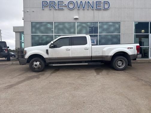 2022 Ford F-350 LARIAT SUPER DUTY