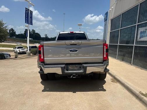 ICONIC SILVER 2024 Ford F-450 LARIAT DRW