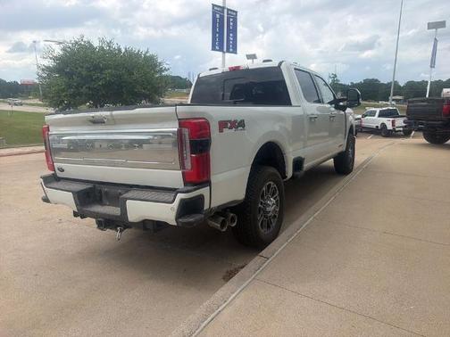 STAR WHITE 2024 Ford F-250 LIMITED