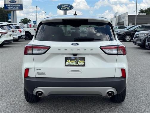 2021 Ford Escape SE