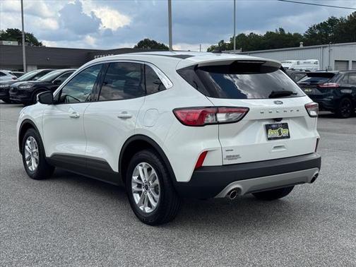 2021 Ford Escape SE