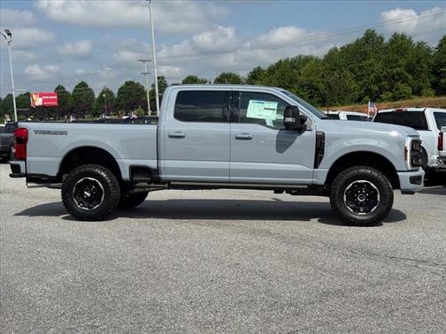 2025 Ford F-350 Lariat Super Duty