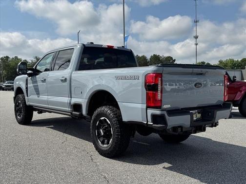 2025 Ford F-350 Lariat Super Duty