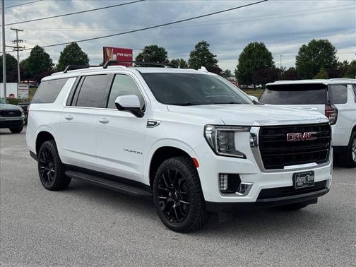 Summit White 2022 GMC Yukon XL SLE