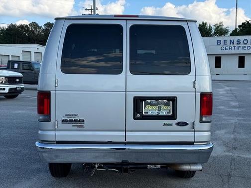 2012 Ford E350 Super Duty XLT