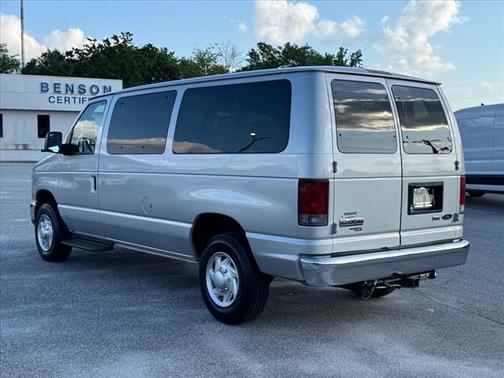 2012 Ford E350 Super Duty XLT