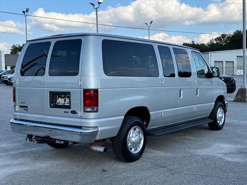 2012 Ford E350 Super Duty XLT