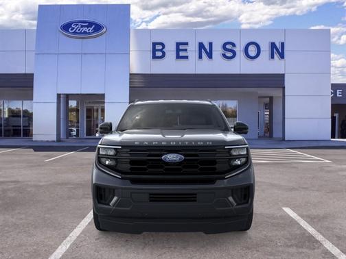 Dark Matter Gray Metallic 2026 Ford Expedition Active