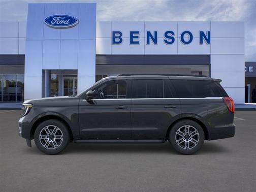 Dark Matter Gray Metallic 2026 Ford Expedition Active
