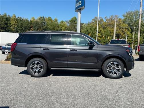 Dark Matter Gray Metallic 2026 Ford Expedition Active