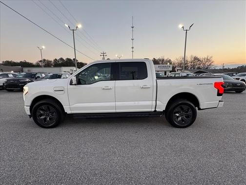 2023 Ford F-150 Lightning LARIAT