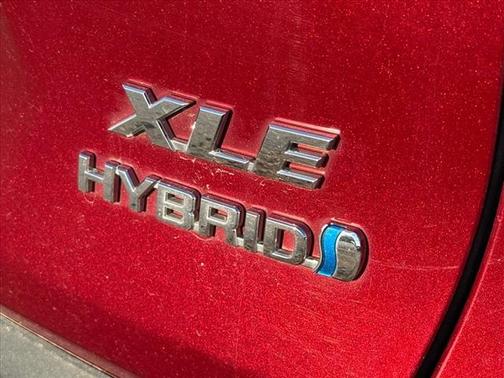 2020 Toyota RAV4 Hybrid XLE