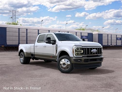 Star White 2027 Ford F-450 King Ranch