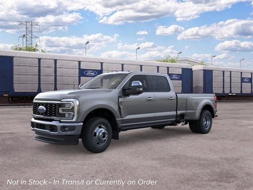 Star White 2026 Ford F-350 Lariat Super Duty