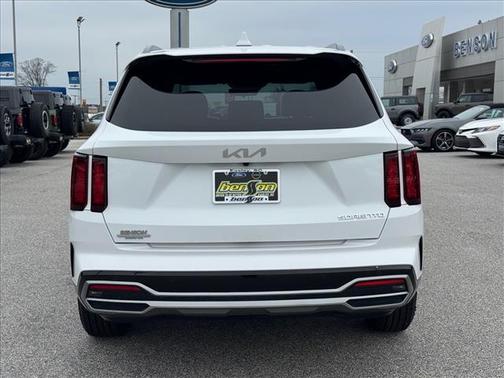 2023 Kia Sorento S