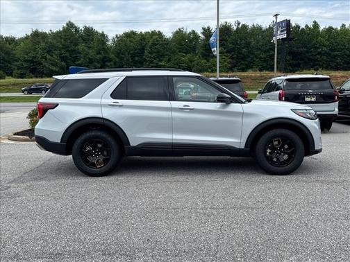 White Metallic 2026 Ford Explorer Tremor
