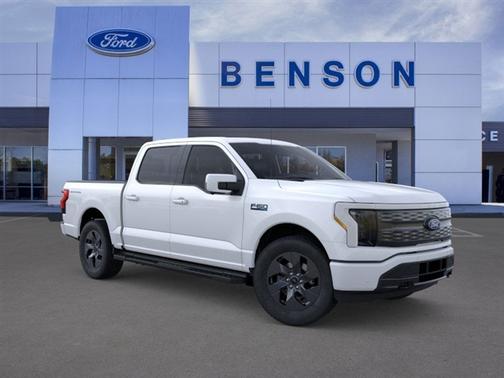 2025 Ford F-150 Lightning LARIAT