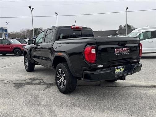 2023 GMC Canyon AT4