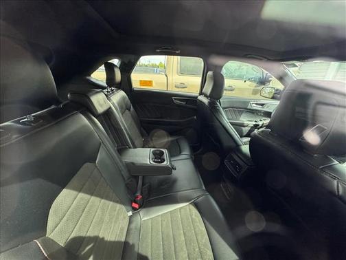 Agate Black Metallic 2024 Ford Edge ST Line