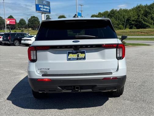Space White Metallic 2026 Ford Explorer Active